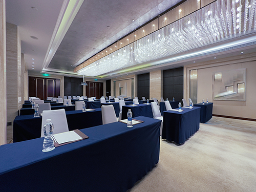 Business conferences are a big deal to many companies, but too many overlook the value of a good venue. We’re here to make sure that doesn’t happen to you. Business conferences are a big deal to many companies, but too many overlook the value of a good venue. We’re here to make sure that doesn’t happen to you.